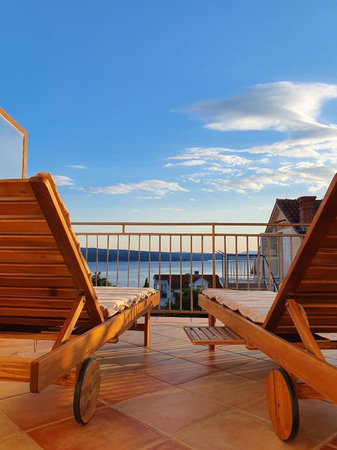 Relaxing Seaview Apartment Barac On Separated Floor 크리크베니카 외부 사진